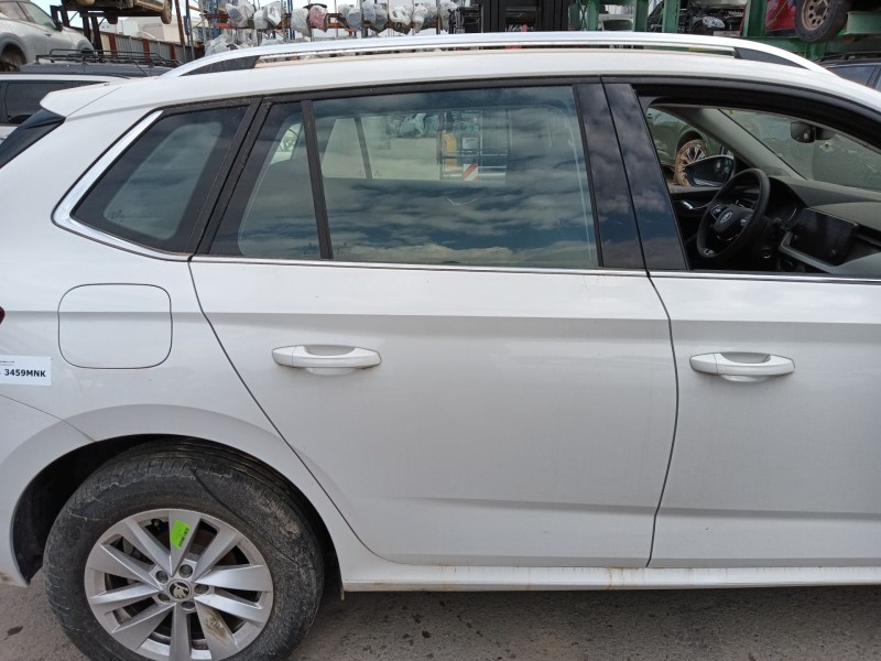 Recambio de puerta trasera derecha para skoda kamiq (nw4) 1.0 tsi referencia OEM IAM   