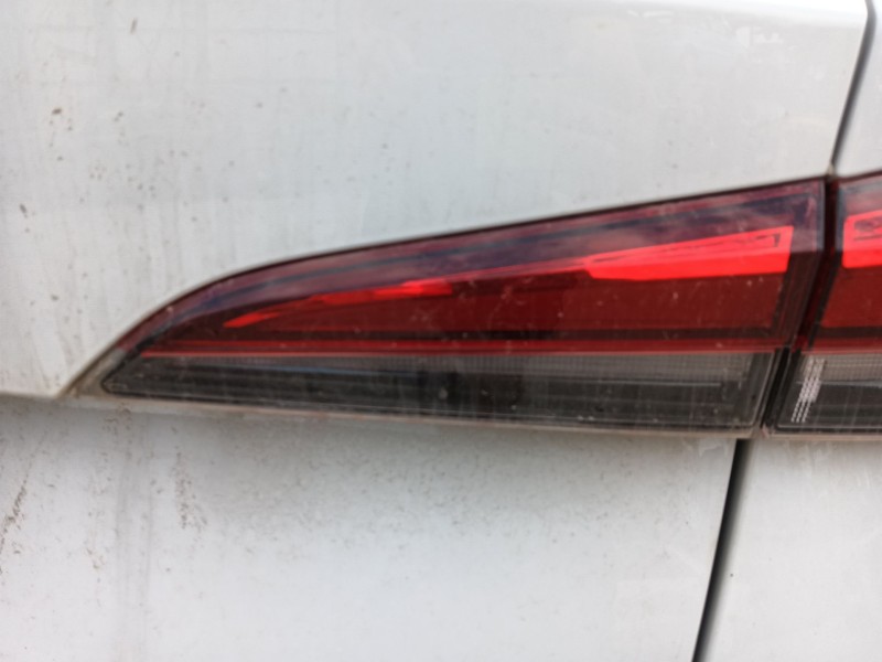 Recambio de piloto trasero derecho interior para skoda kamiq (nw4) 1.0 tsi referencia OEM IAM   