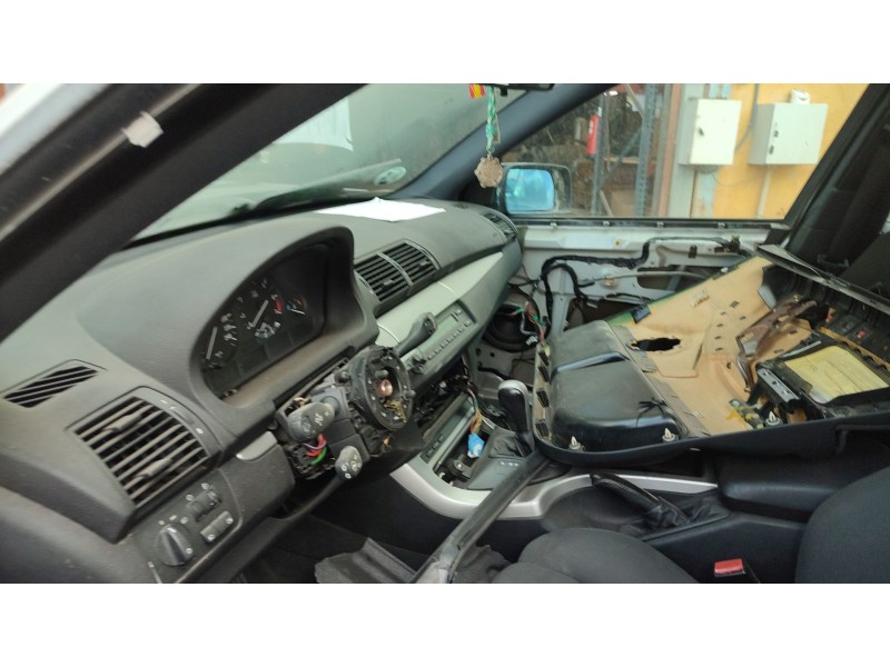 bmw x5 (e53) del año 2001