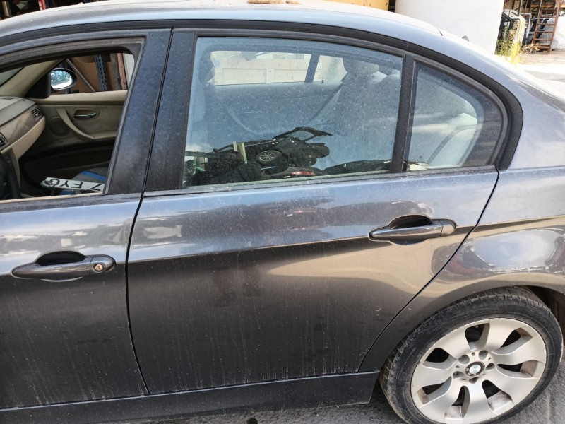 Recambio de puerta trasera izquierda para bmw 3 (e90) 320 d referencia OEM IAM   