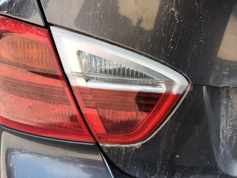 Recambio de piloto trasero izquierdo interior para bmw 3 (e90) 320 d referencia OEM IAM   