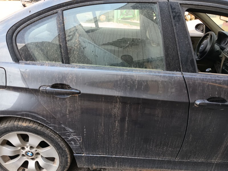 Recambio de puerta trasera derecha para bmw 3 (e90) 320 d referencia OEM IAM 41007203648  