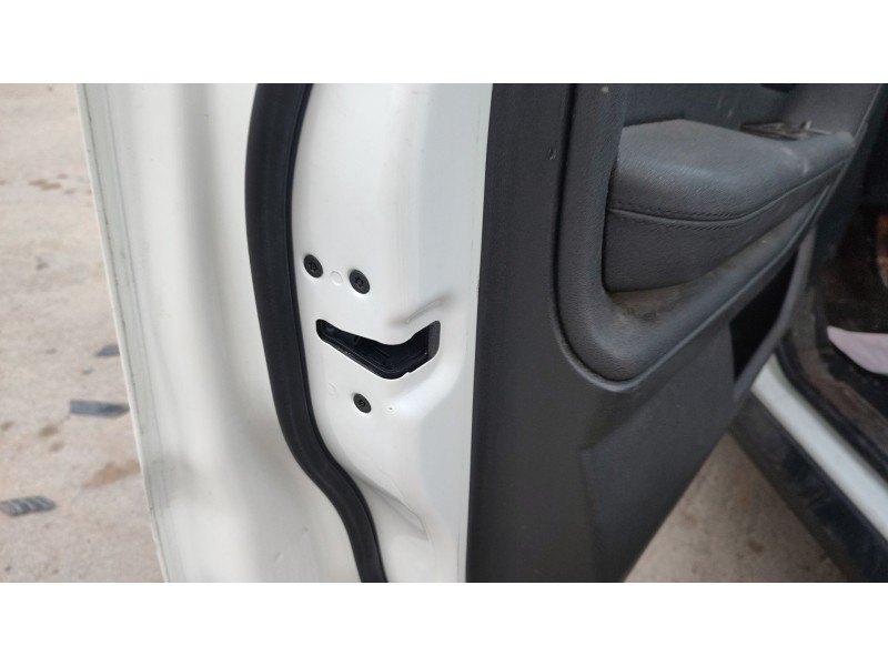 Recambio de cerradura puerta delantera izquierda para land rover range rover evoque (l538) 2.0 d 4x4 referencia OEM IAM   