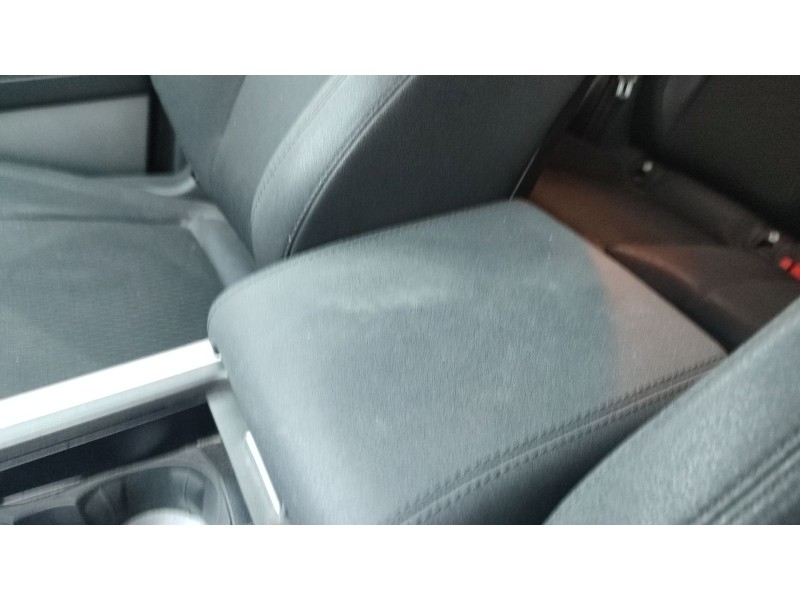 Recambio de apoyabrazos central para land rover range rover evoque (l538) 2.0 d 4x4 referencia OEM IAM   