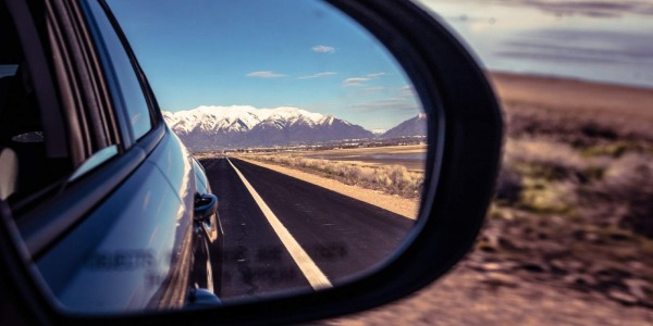 Cómo cambiar el retrovisor del coche en casa (guía fácil)