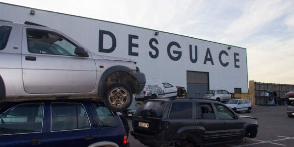 VENTAJAS DE LAS PIEZAS PARA COCHE RECICLADAS: ECONOMÍA, CALIDAD Y SOSTENIBILIDAD
